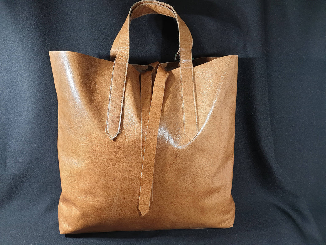 Grand sac à main - 100% cuir recyclé - marron clair - les ateliers croix-rouge